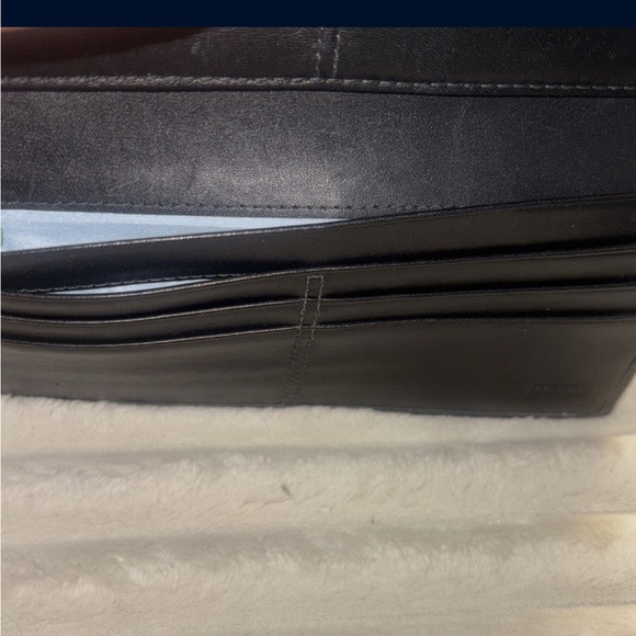 Coach Wallet - Picture 5 of 7